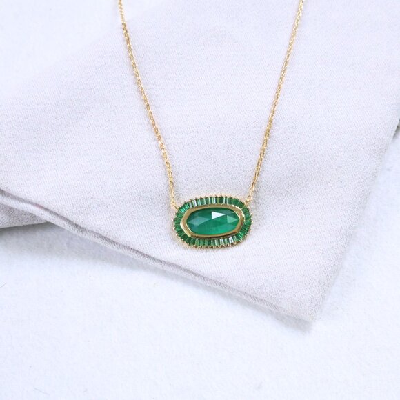 Kendra Scott | Baguette Elisa - Gold Green Mix Necklace - Picture 2 of 2